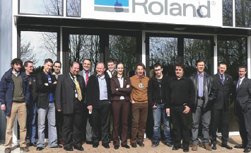 Roland Holds Its First Training Course in Paris