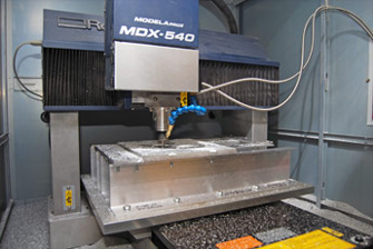 MDX-540 working on new mold 